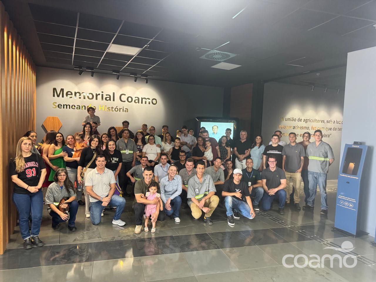 Memorial Coamo recebe grupo de funcionários do Moinho de Trigo
