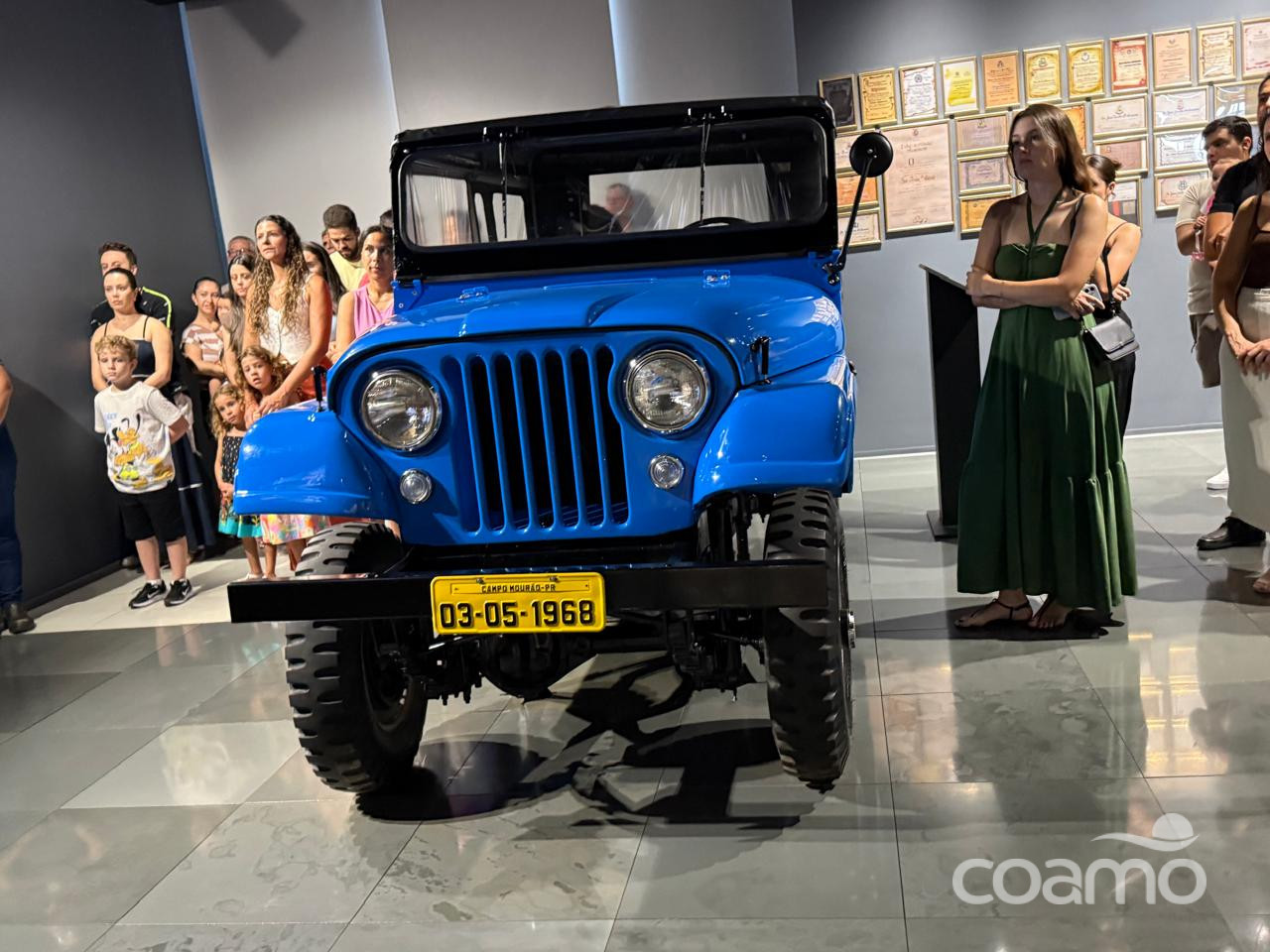 Visita ao Memorial Coamo promove integração e conhecimento entre funcionários e familiares